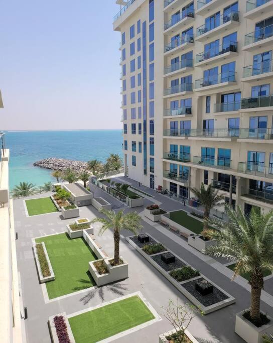 Ocean Whisper Ultra Luxe 1 Bedroom Apartment With A Private Beach - Al Marjan Island Ra’s al-Chaima Exterior foto